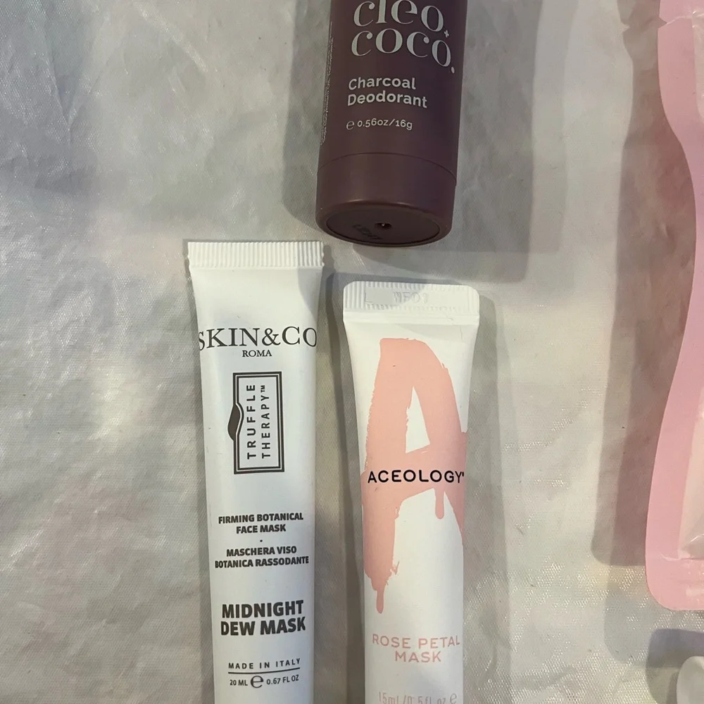 New SKINCARE Bundle-Set of 9 - Picture 6 of 8